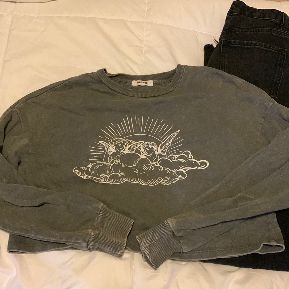 Crew neck crop top